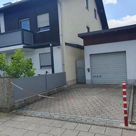 Lichtdurchflutete 90 M2 Drei Zimmer Duplexwohnung In Altperlach